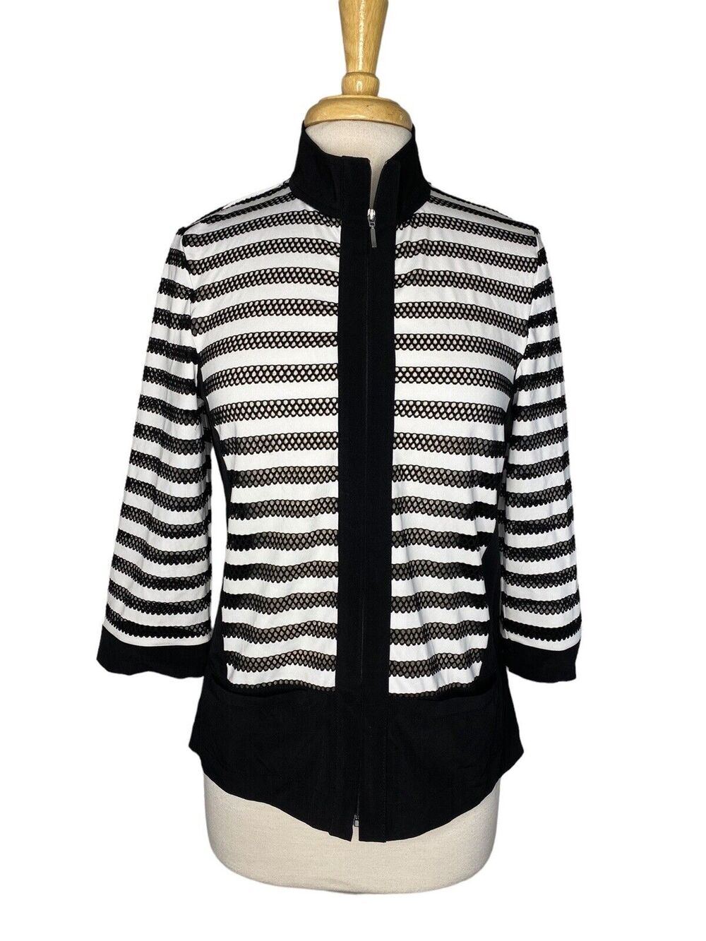 CHICOS WEEKENDS Black White Mesh Striped Lightweight Zip Jacket Size Small (0)